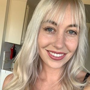 Meet your Posher, Ari